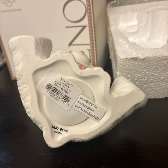 Lenox Baby Bear girl bank - White and Pink - Picture 5 of 5